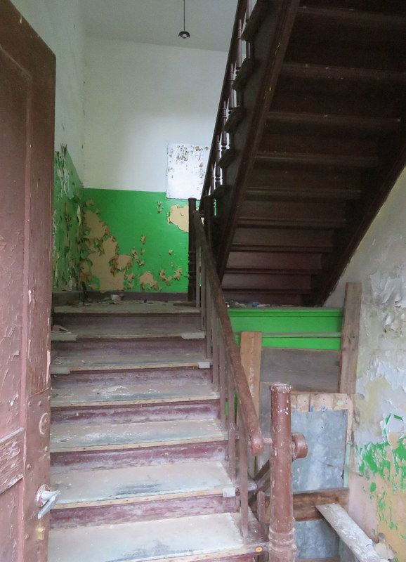 Treppenaufgang Eingang Westgiebel